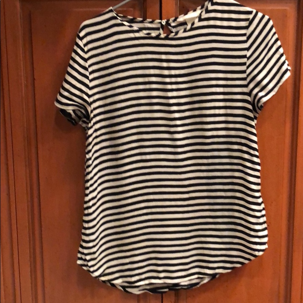 H&M black and cream stripe top